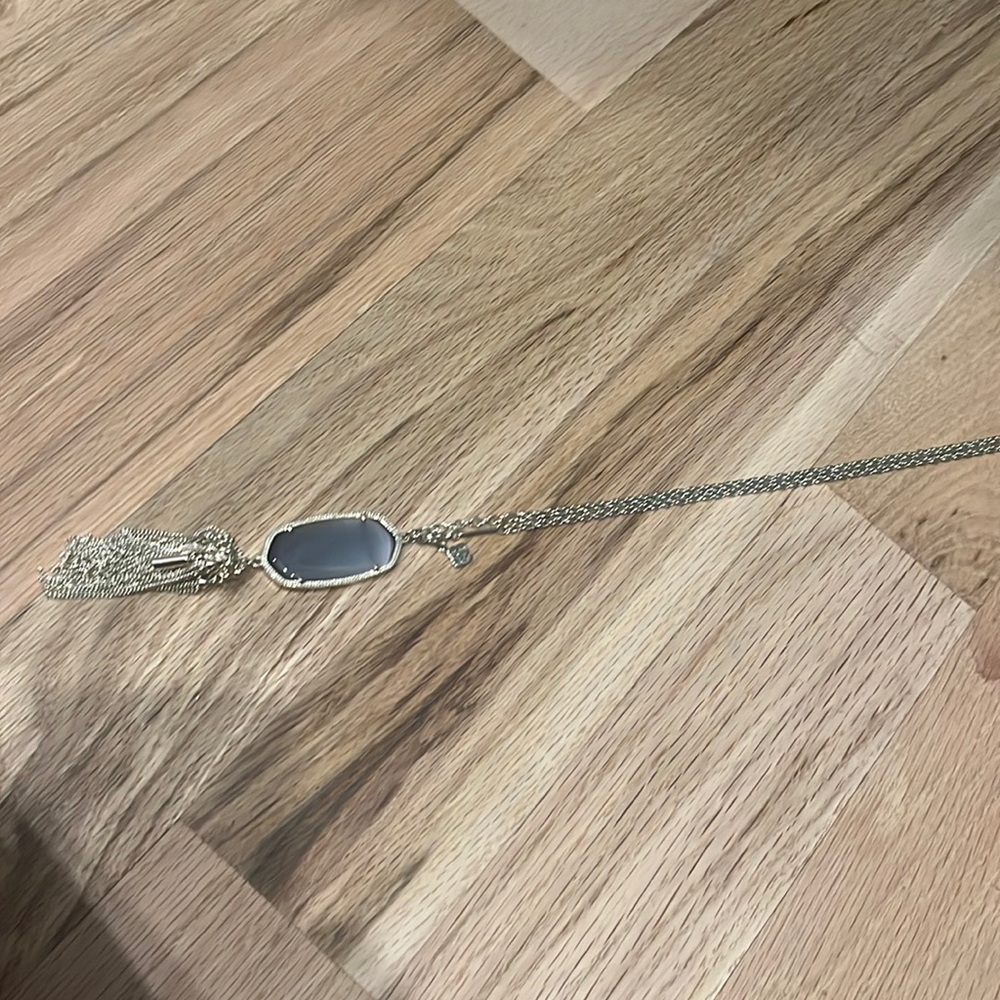 Beautiful necklace, barely worn